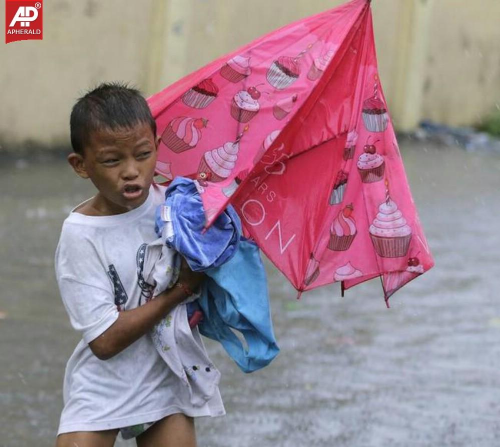 Typhoon Rammasun Shuts Down Philippines