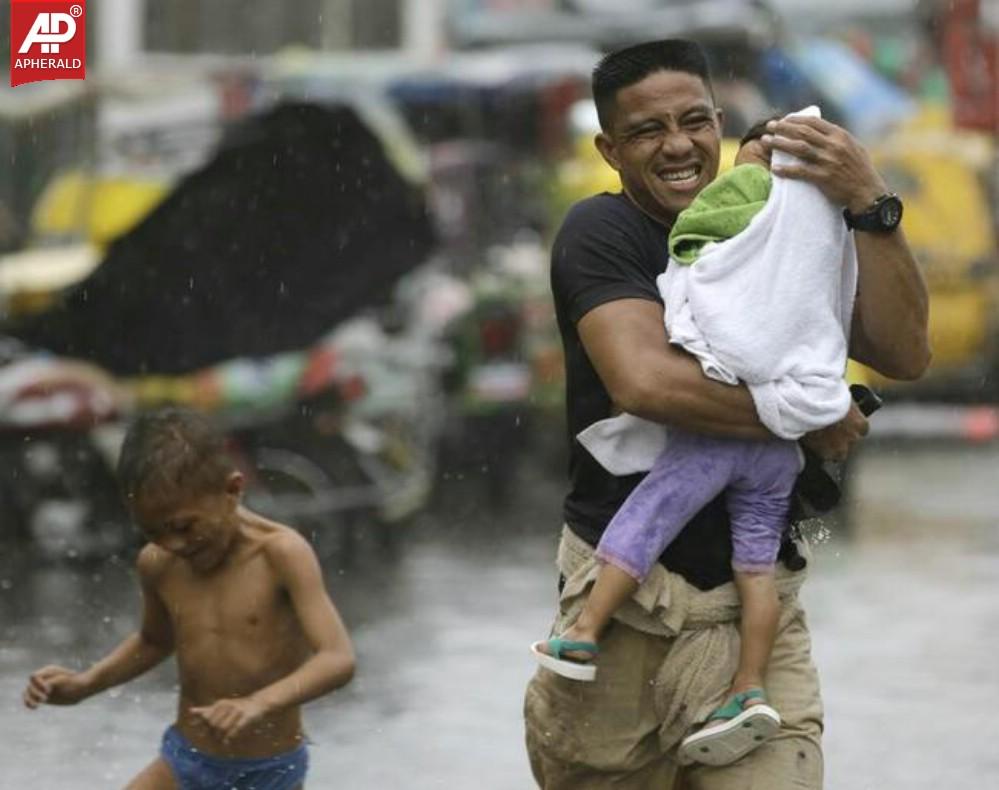 Typhoon Rammasun Shuts Down Philippines