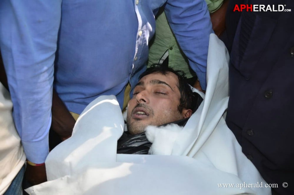 Uday Kiran Dead Body More Photos