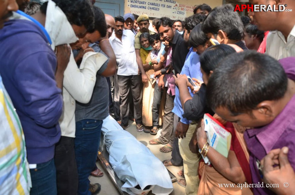 Uday Kiran Dead Body More Photos