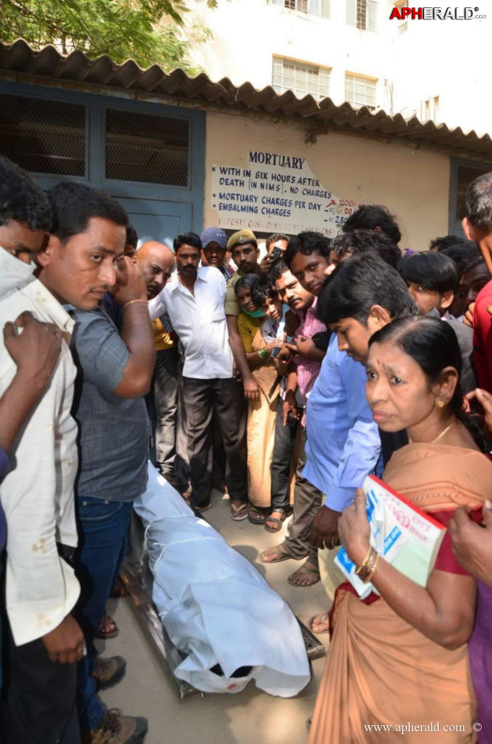 Uday Kiran Dead Body More Photos