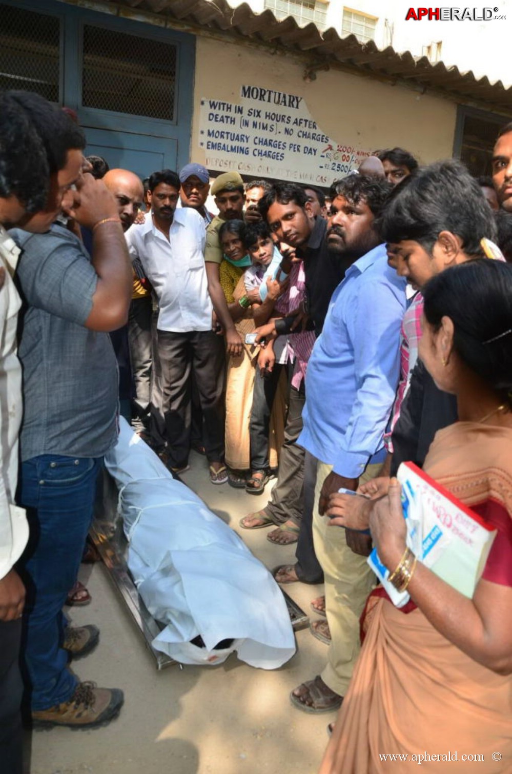 Uday Kiran Dead Body More Photos