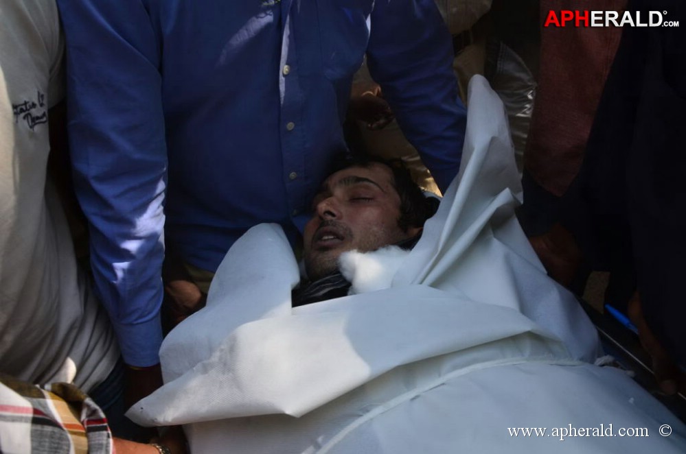 Uday Kiran Dead Body More Photos