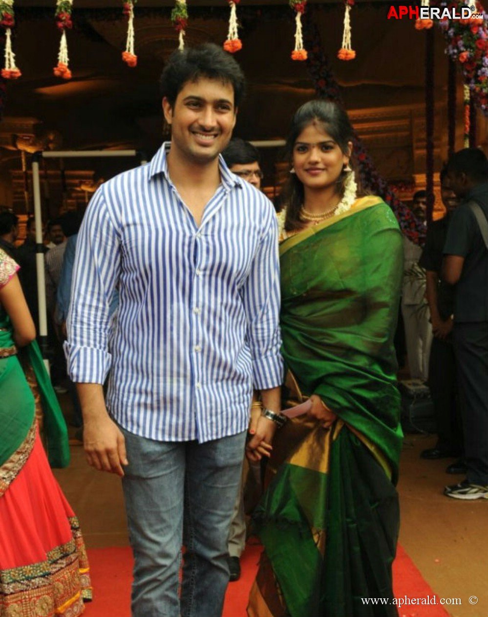 Uday Kiran with wife photos