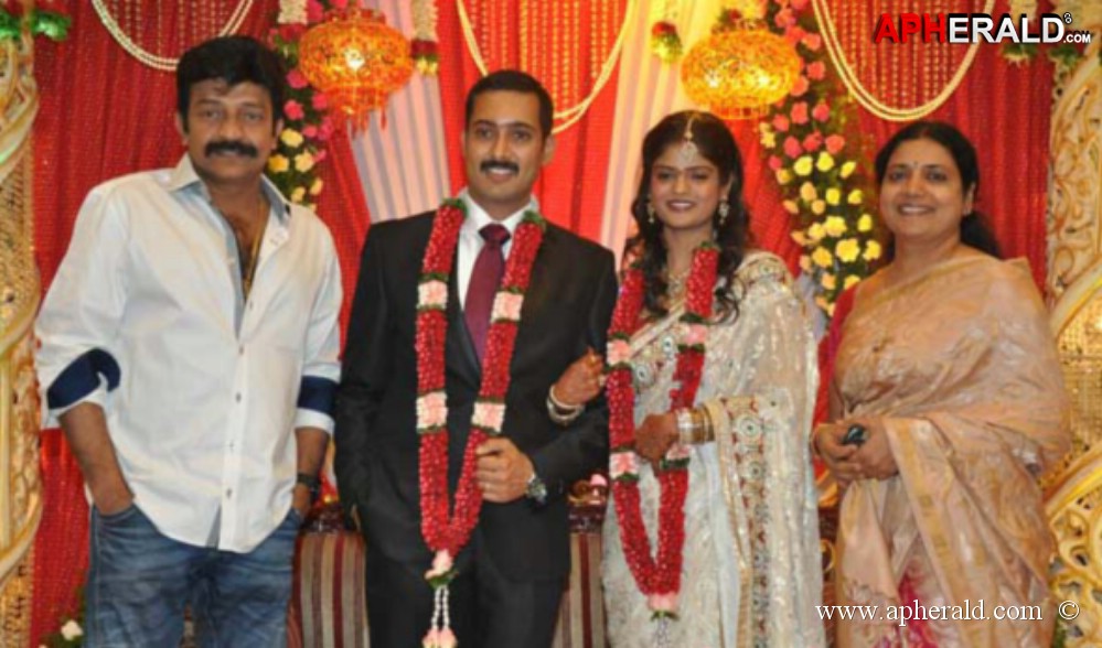 Uday Kiran with wife photos