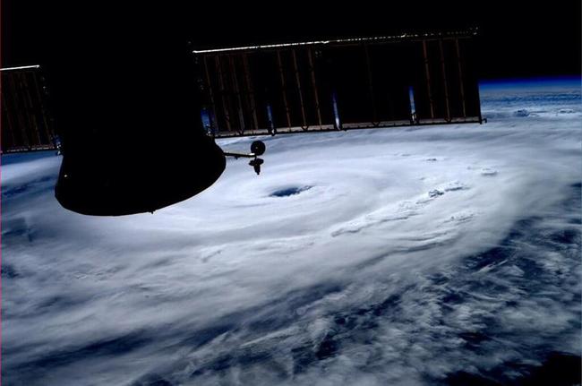 USA Braces for Hurricane Arthur Pics