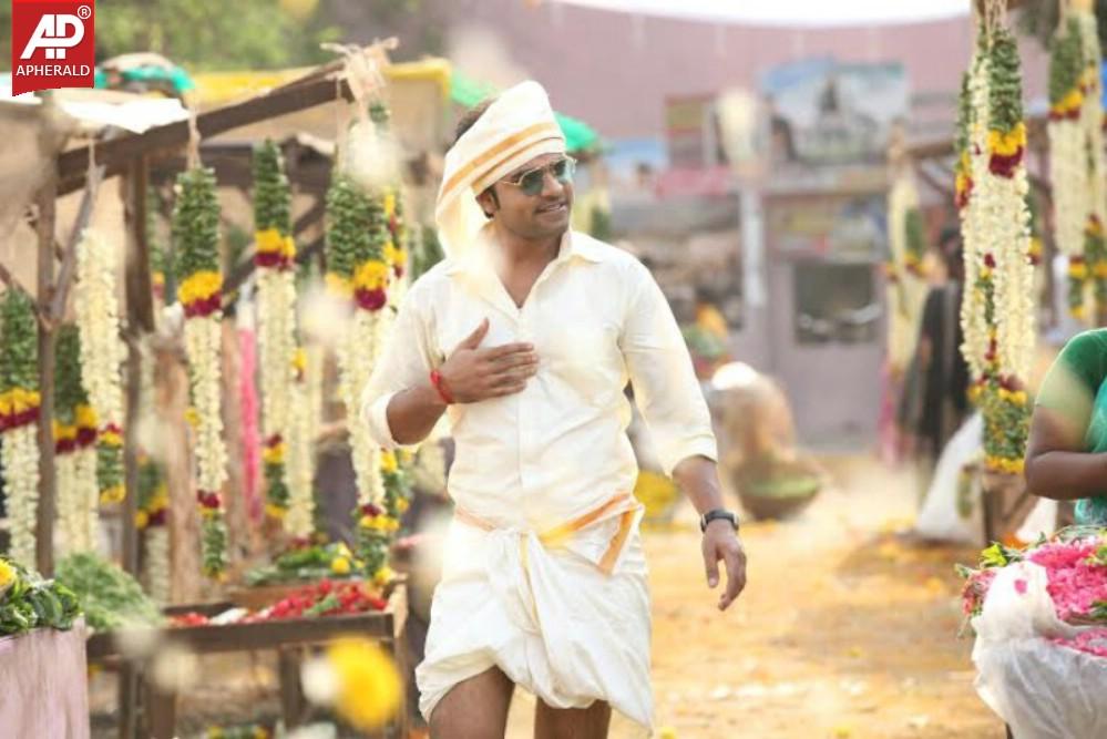 Vaalu Tamil Movie New Stills