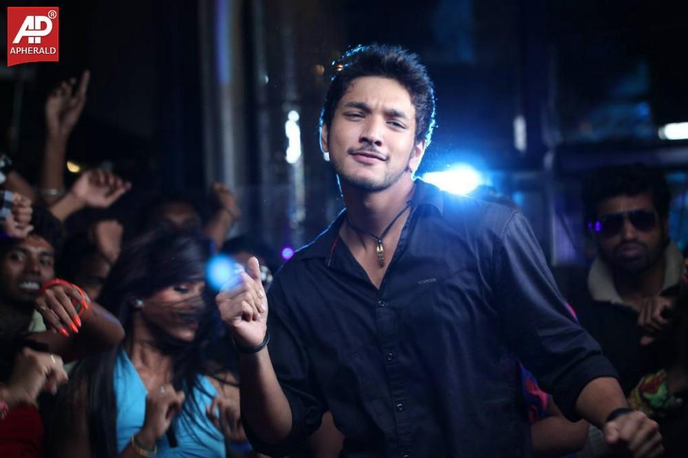 Vai Raja Vai Tamil Movie Latest Stills