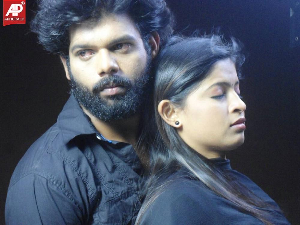 Valiyudan Oru Kadhal Movie Stills