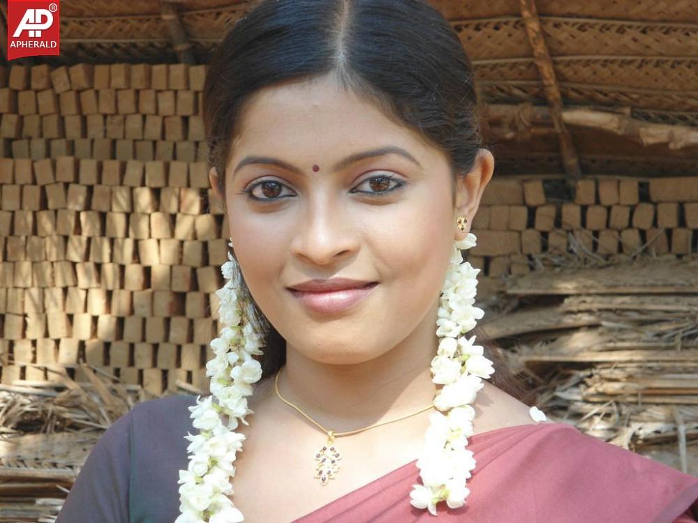 Valiyudan Oru Kadhal Movie Stills