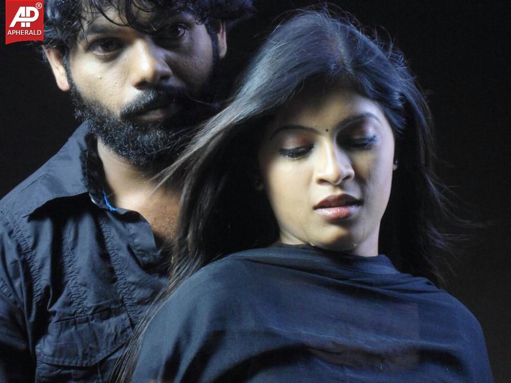 Valiyudan Oru Kadhal Movie Stills