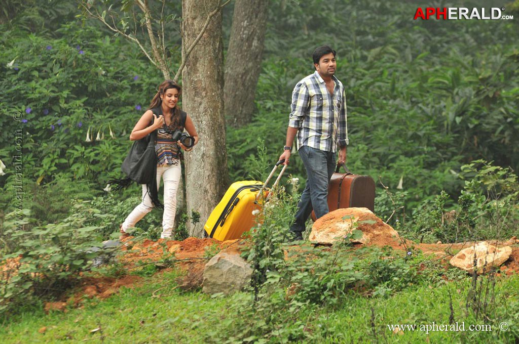 Vanakkam Chennai Movie Stills