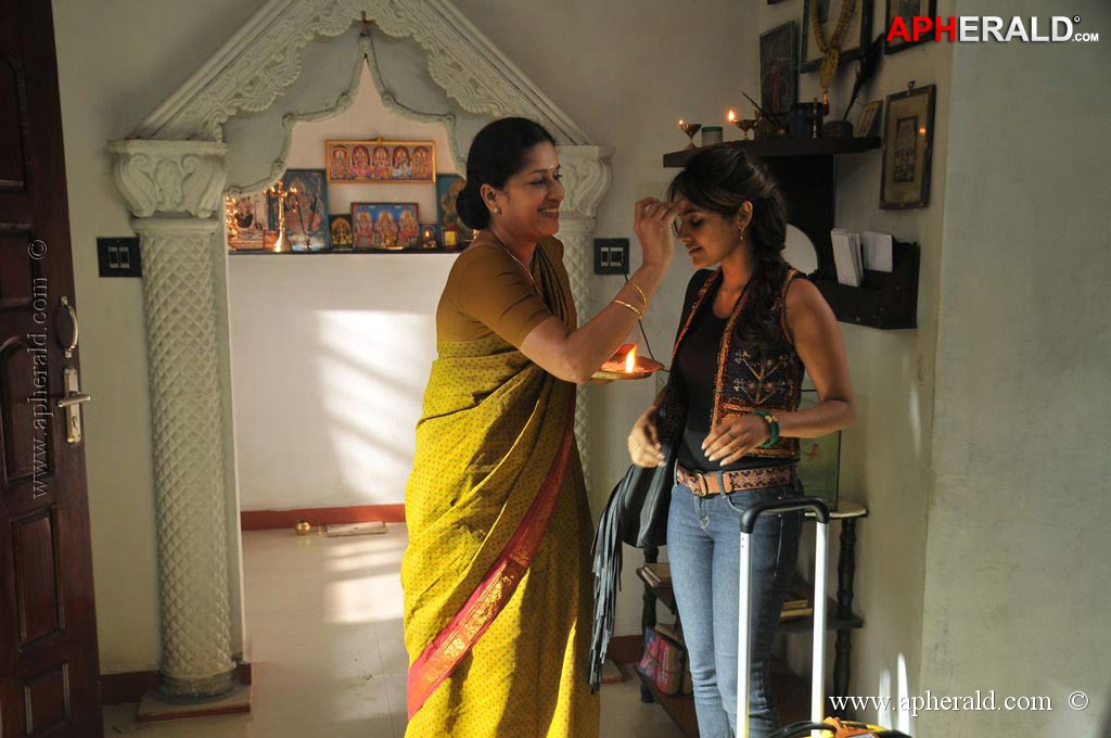 Vanakkam Chennai Movie Stills