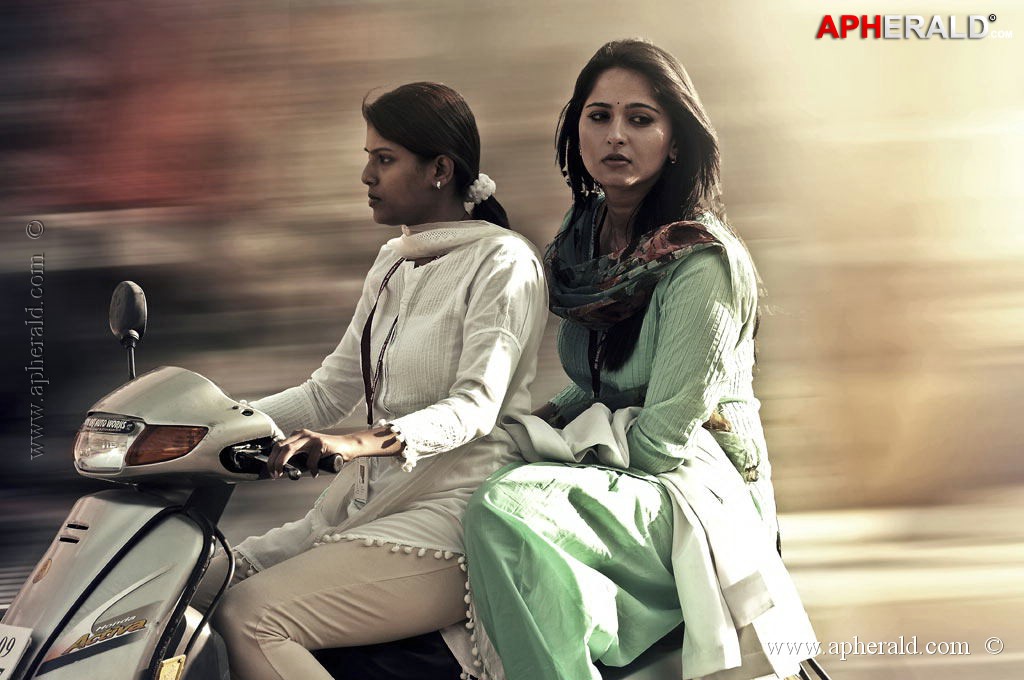 Varna Tamil Movie Stills