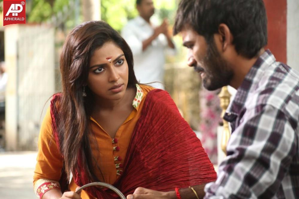 Velai Illa Pattadhari Movie New Stills