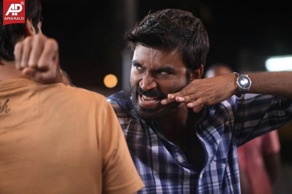 Velai Illa Pattadhari Movie New Stills