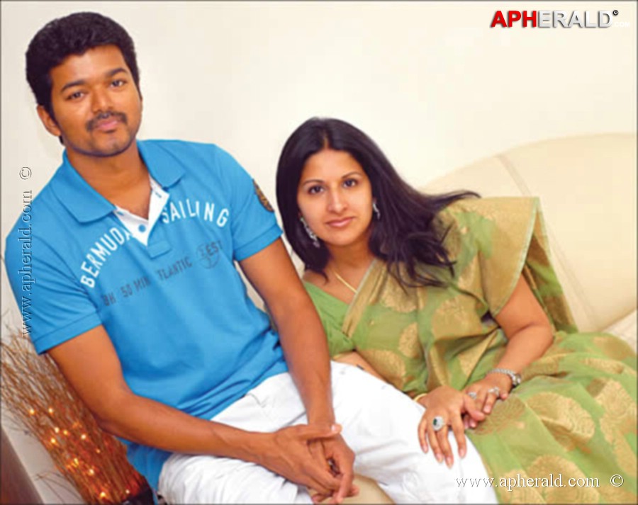 Vijay Family Rare Pics