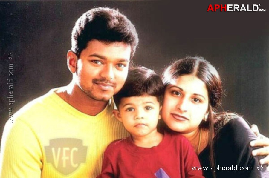 Vijay Family Rare Pics