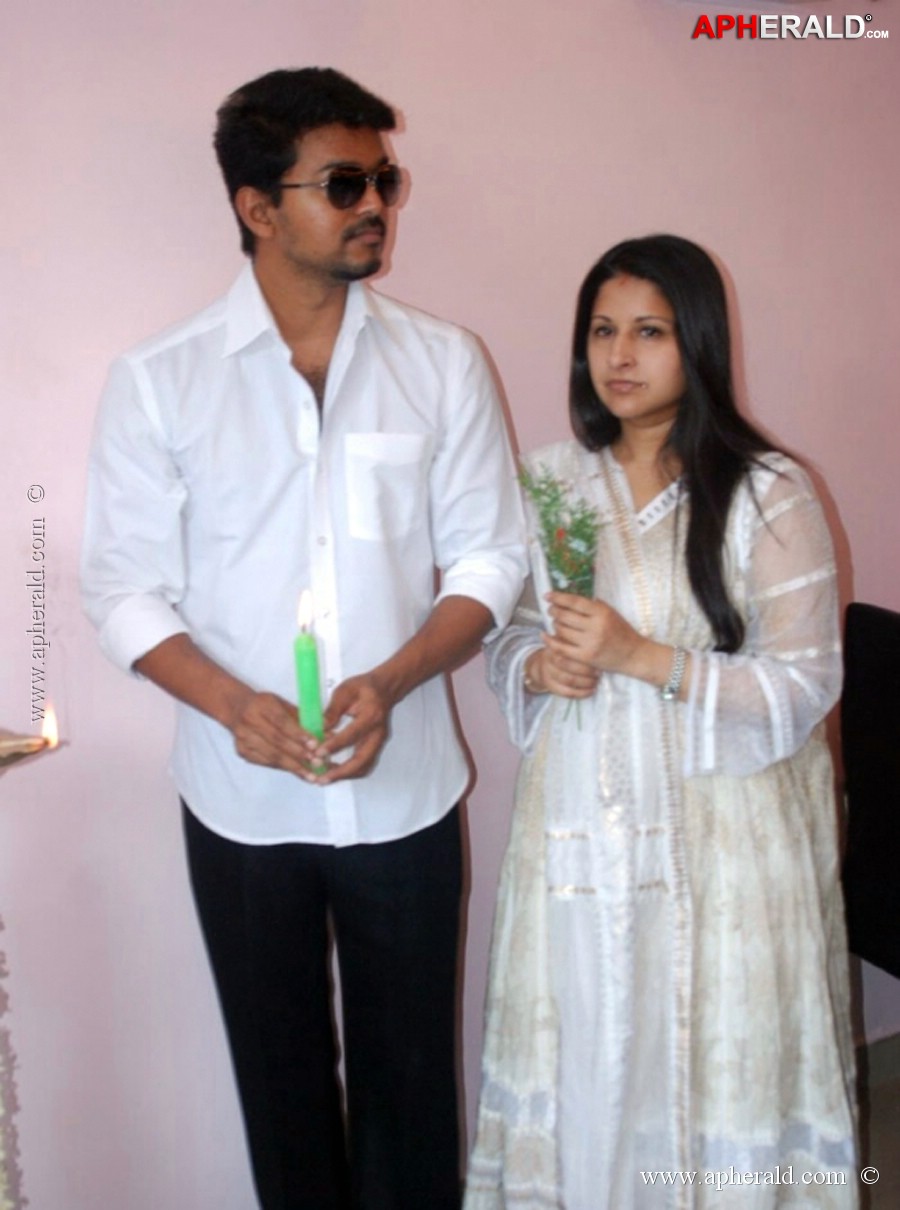 Vijay Family Rare Pics