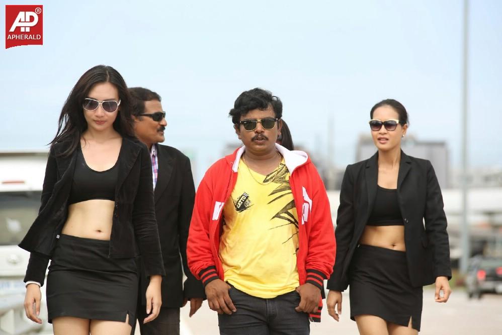 Vinodam 100 Percent Movie Stills