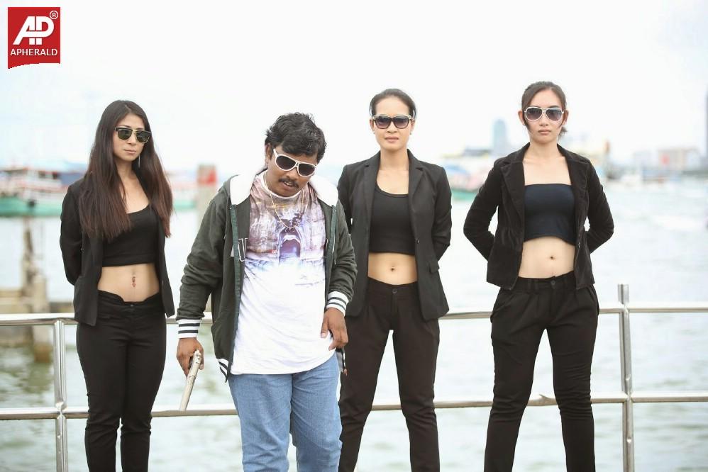 Vinodam 100 Percent Movie Stills