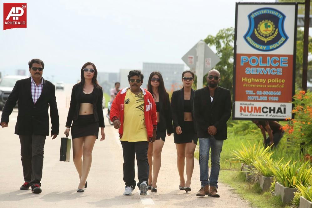 Vinodam 100 Percent Movie Stills