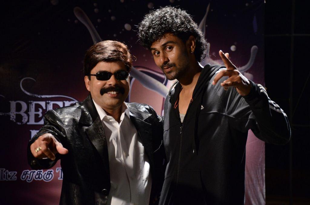 Vizhi Moodi Yosithal Movie Stills