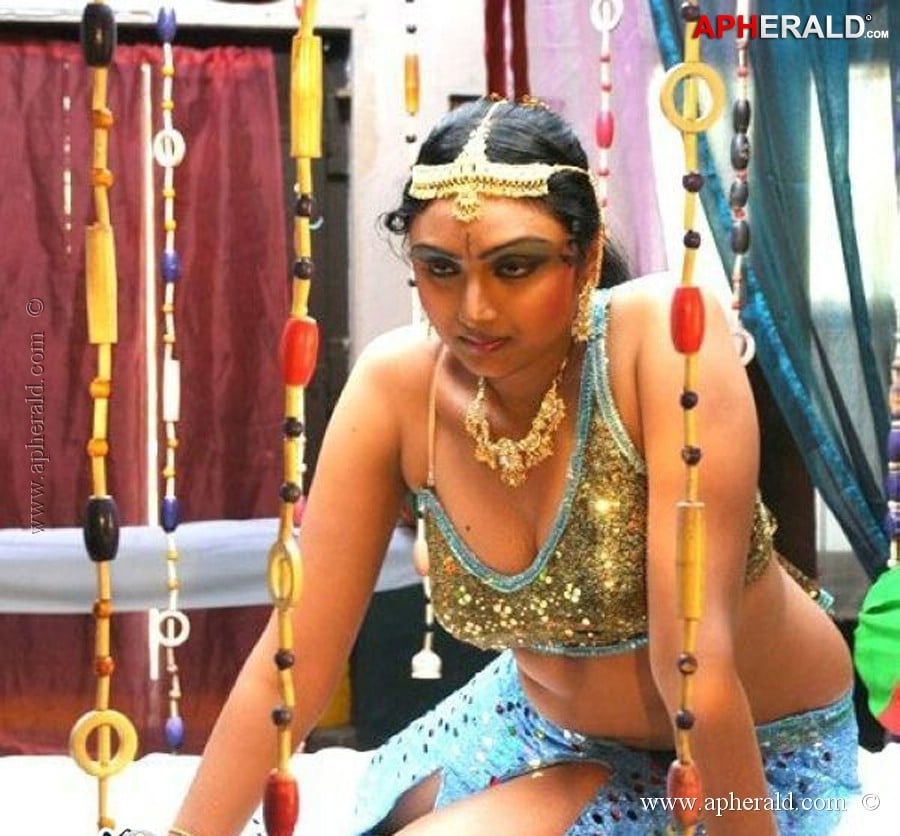 Waheeda Hot Navel Stills