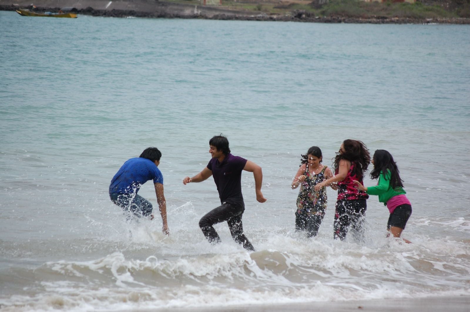 What Happen 6 to 6 Movie Stills