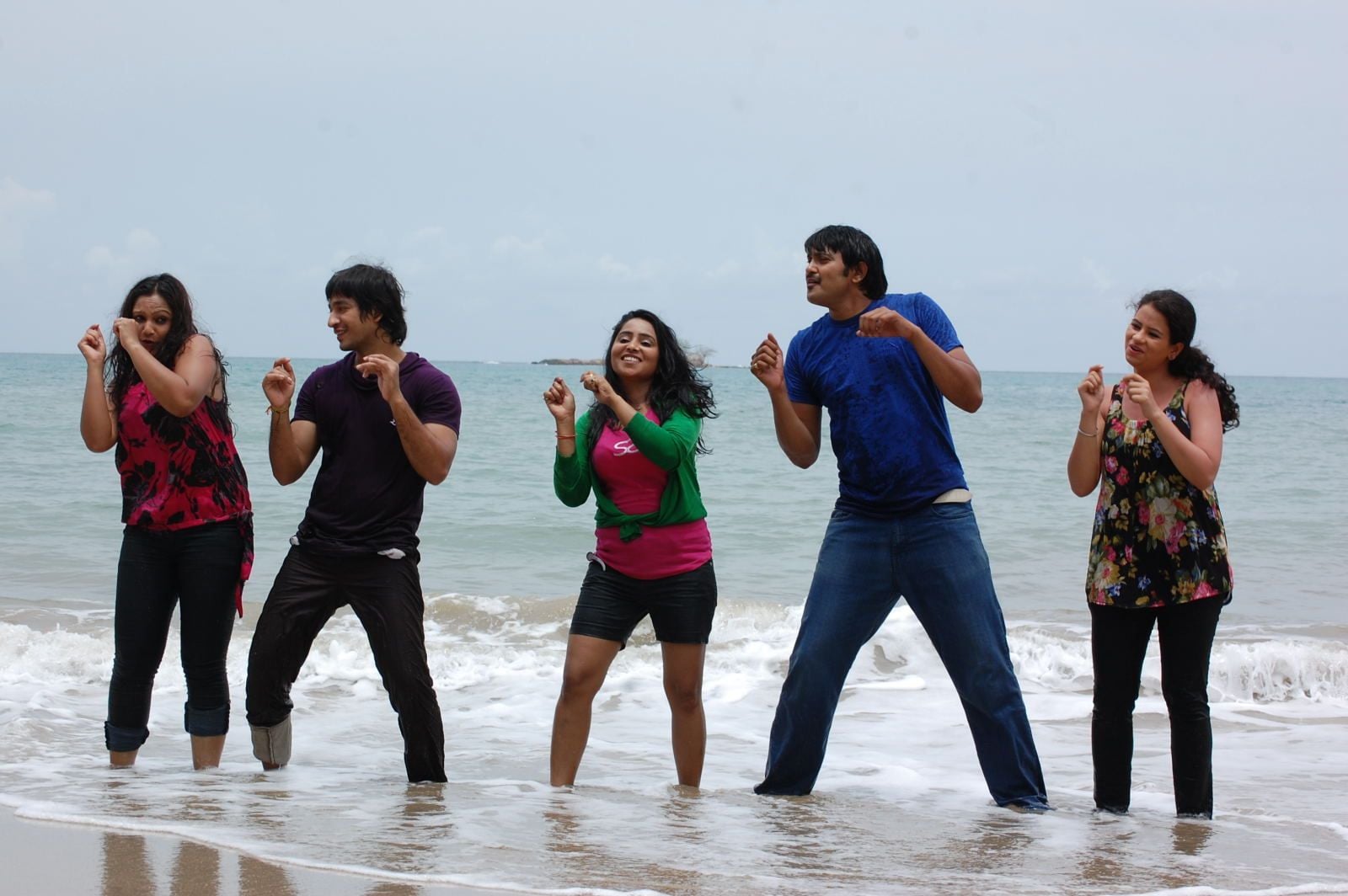 What Happen 6 to 6 Movie Stills