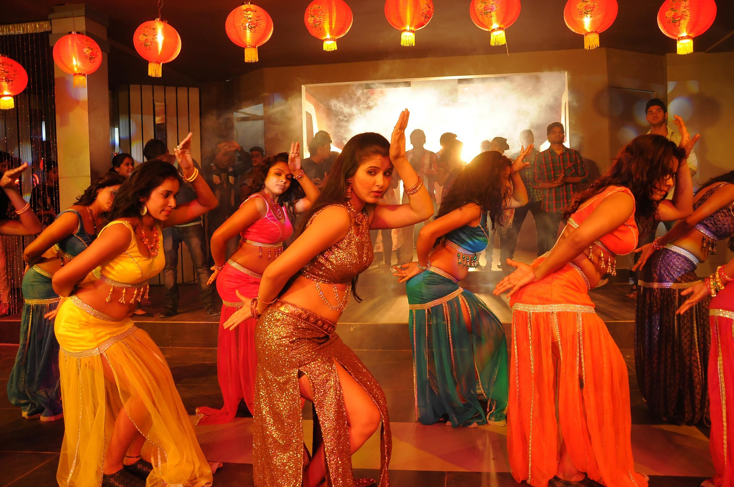 Where is Vidyabalan Movie Item Song Stills