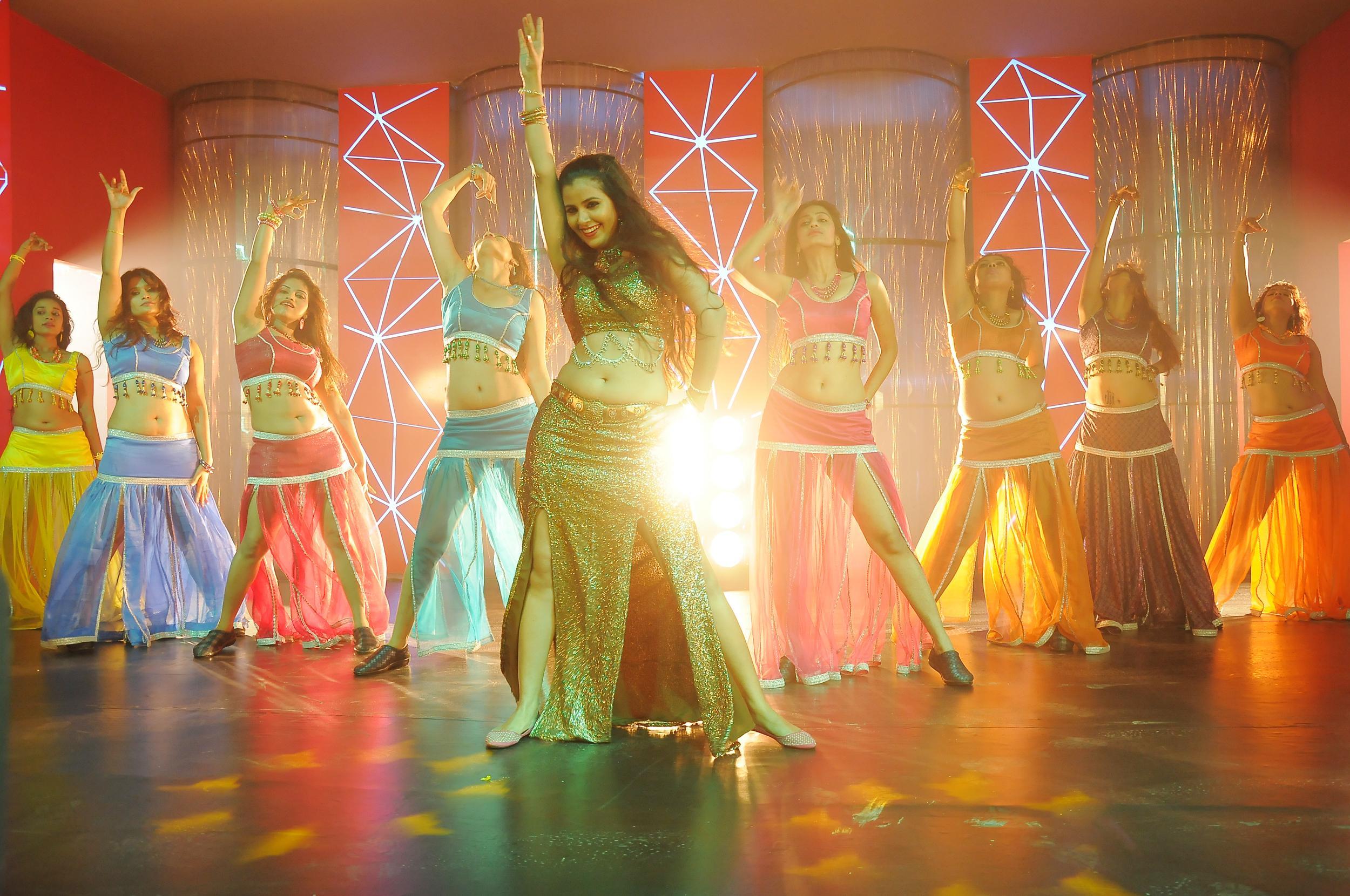 Where is Vidyabalan Movie Item Song Stills