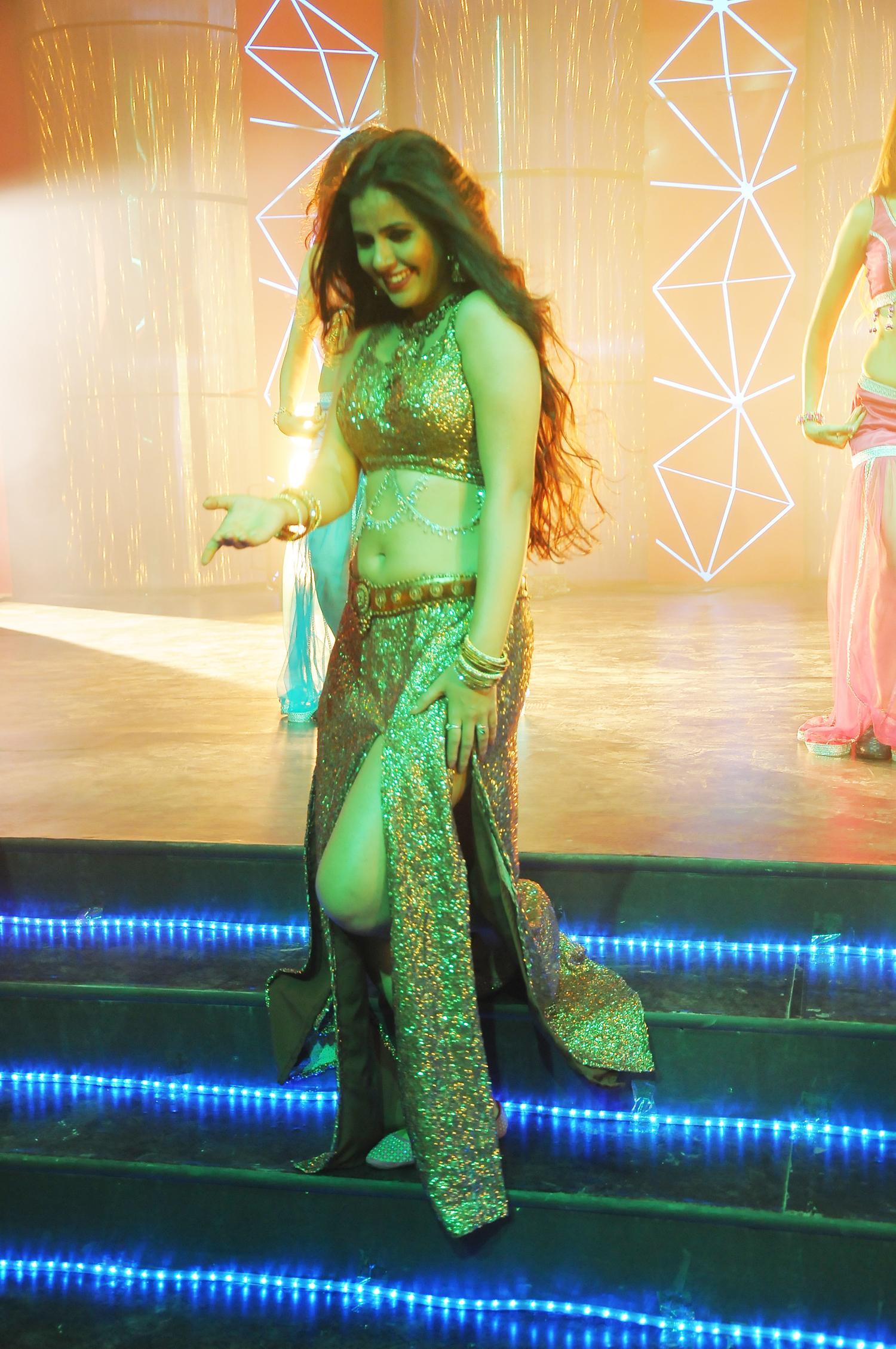 Where is Vidyabalan Movie Item Song Stills