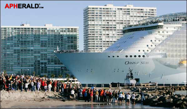 World's Largest Cruise Ships