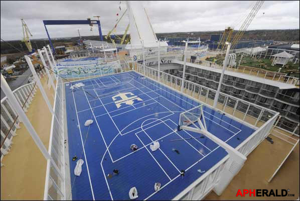 World's Largest Cruise Ships