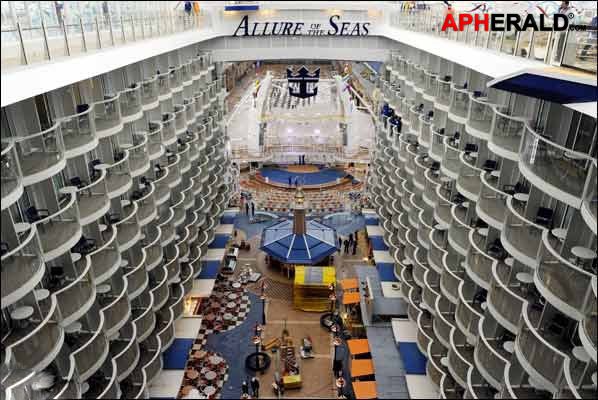 World's Largest Cruise Ships