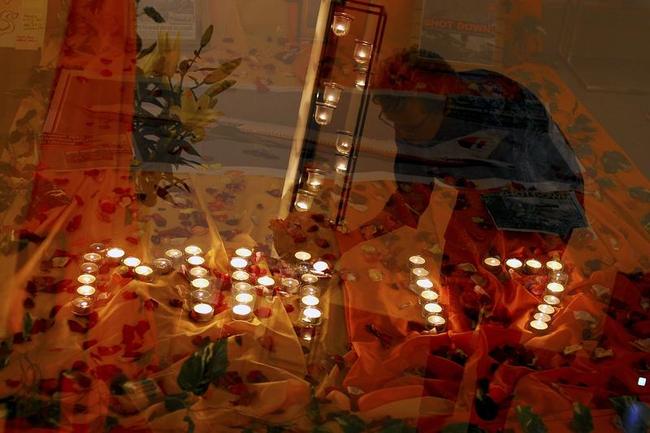 World Mourns for Victims of Malaysian Airlines MH17