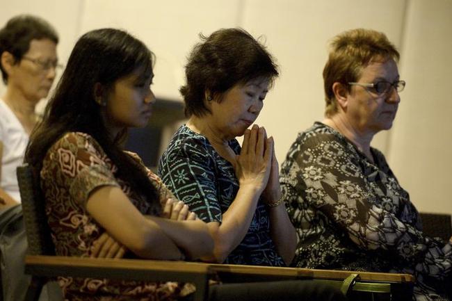 World Mourns for Victims of Malaysian Airlines MH17