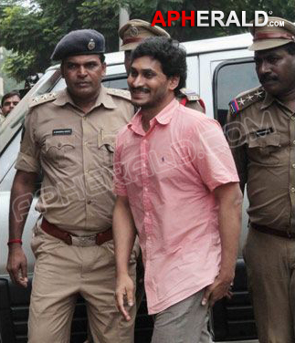 YS Jagan Latest (Jail) Photos