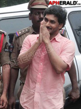 YS Jagan Latest (Jail) Photos