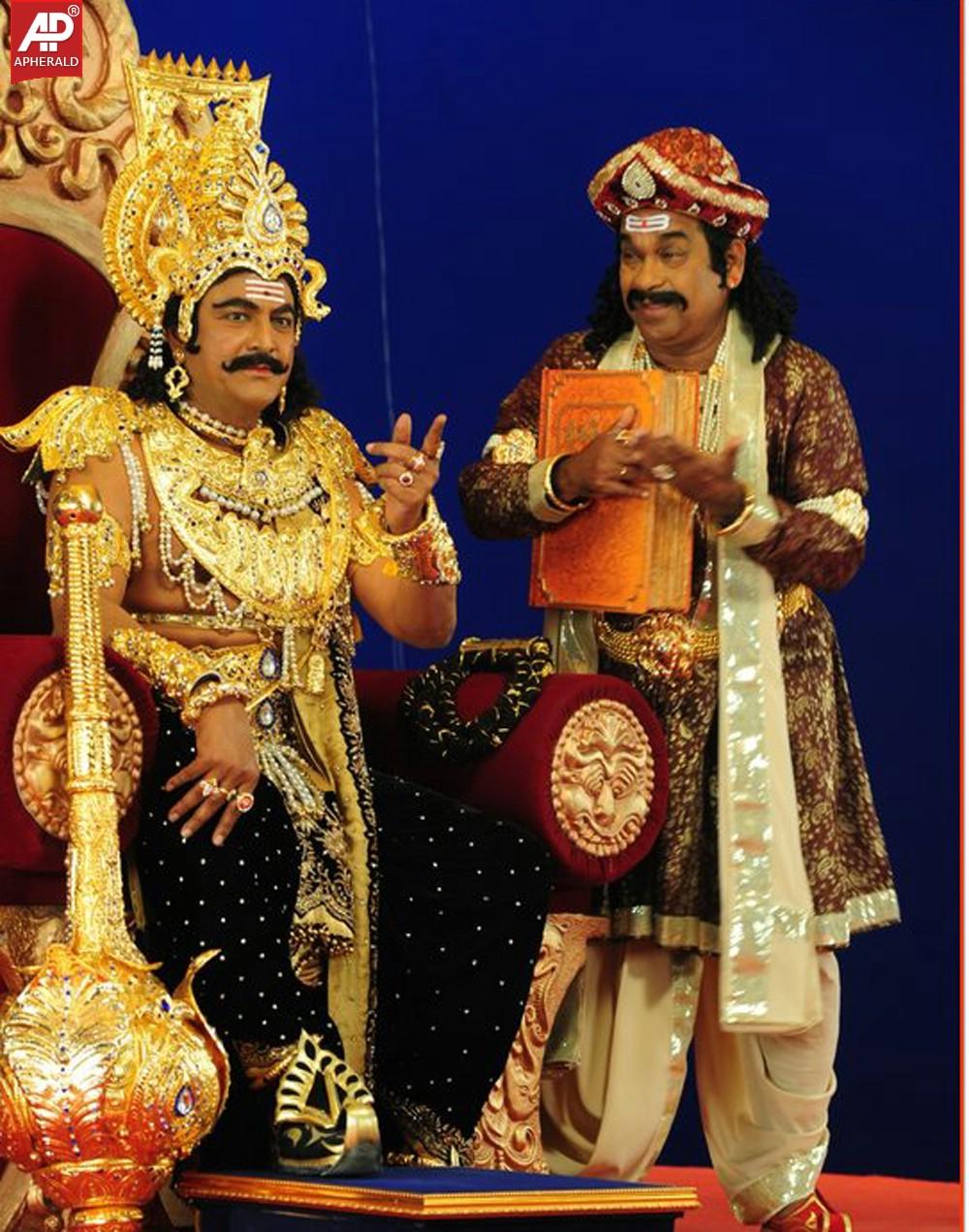 Yamaleela 2 Movie First Look Photos