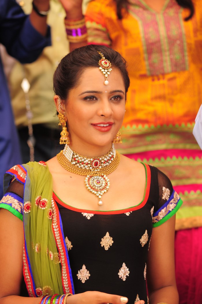 Yamaleela 2 Movie Latest Stills