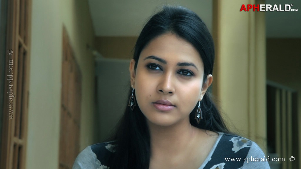 Yamini Chandrasekhar Movie New Stills