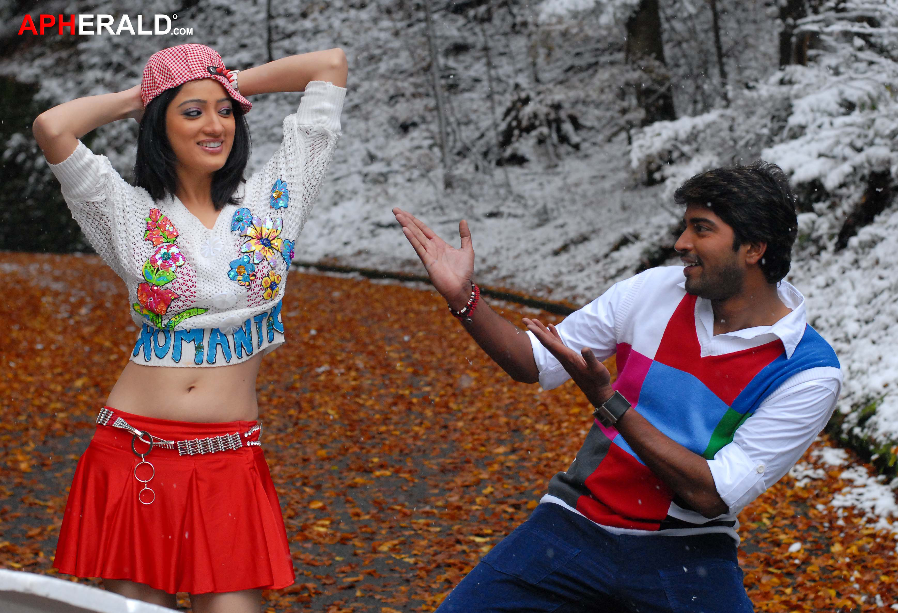 Yamudiki Mogudu Movie Stills