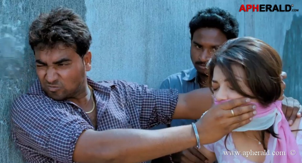 Yevadu Movie Latest Photos