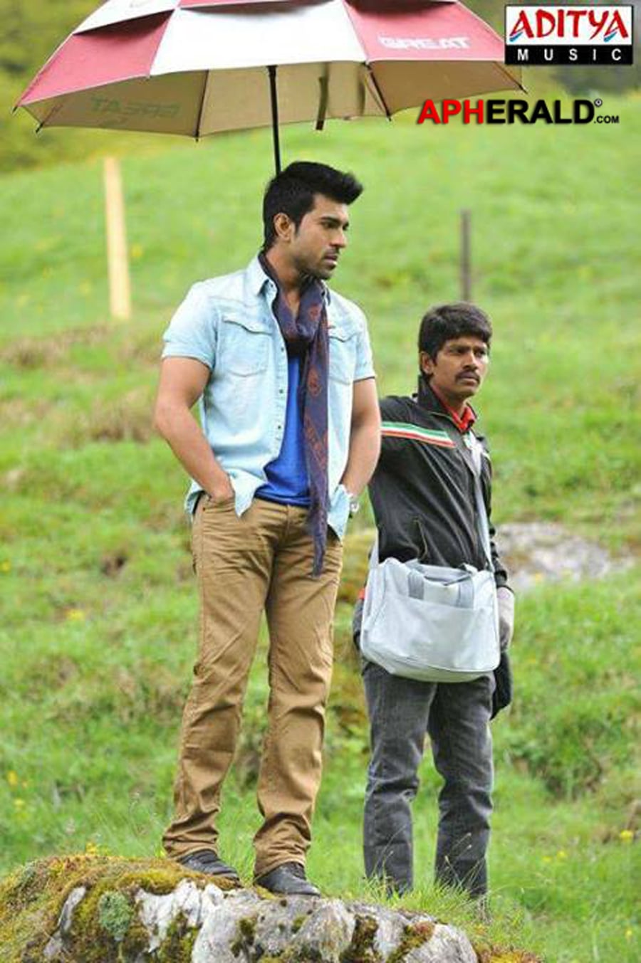 Yevadu Working Stills