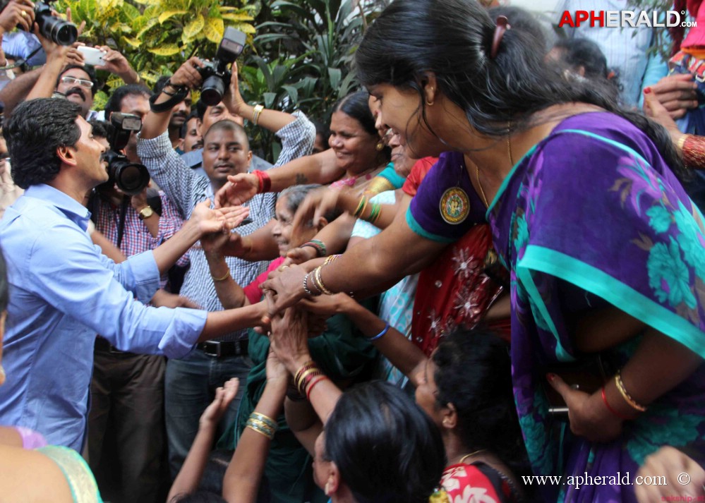 YS Jagan Mohan Photos