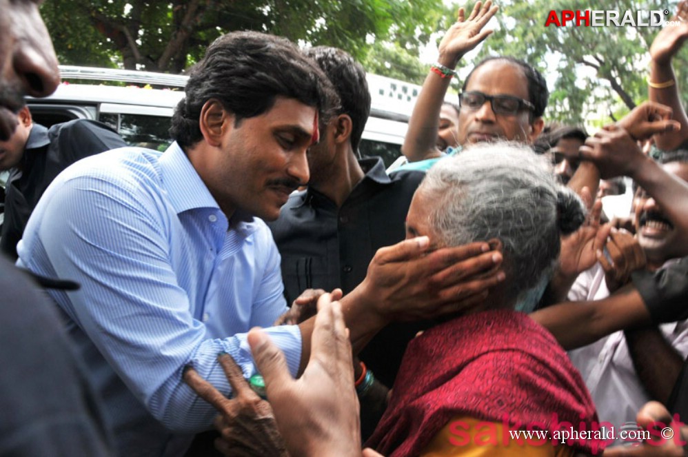 YS Jagan Mohan Photos