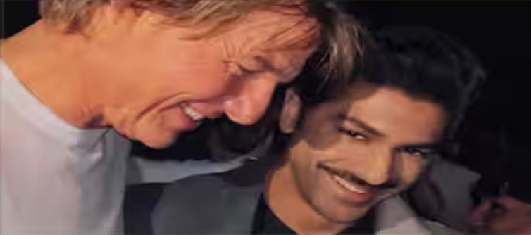 Taaha Shah Badussha meets Tom Cruise