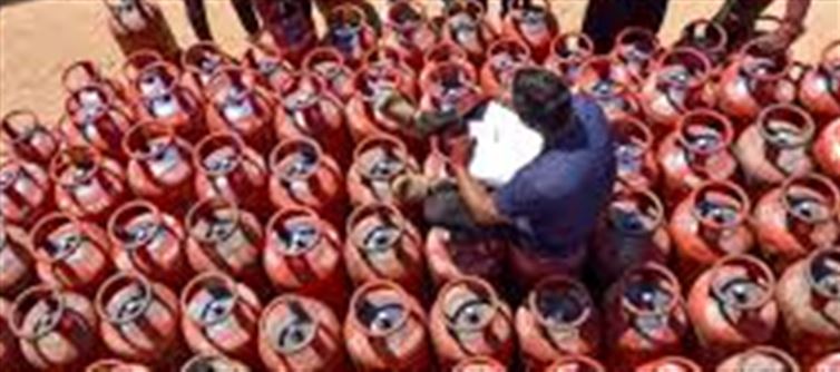 🇮🇳 Government Takes Major Step to Address Gas Crisis: PNG to Reach Every Household